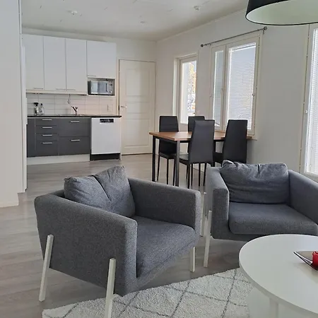 公寓 Paritalo Kolmio *