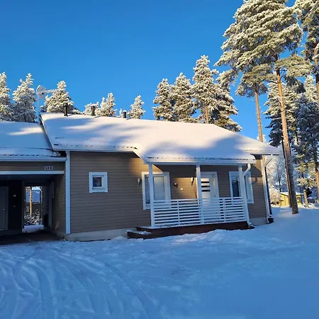 Paritalo Kolmio 公寓